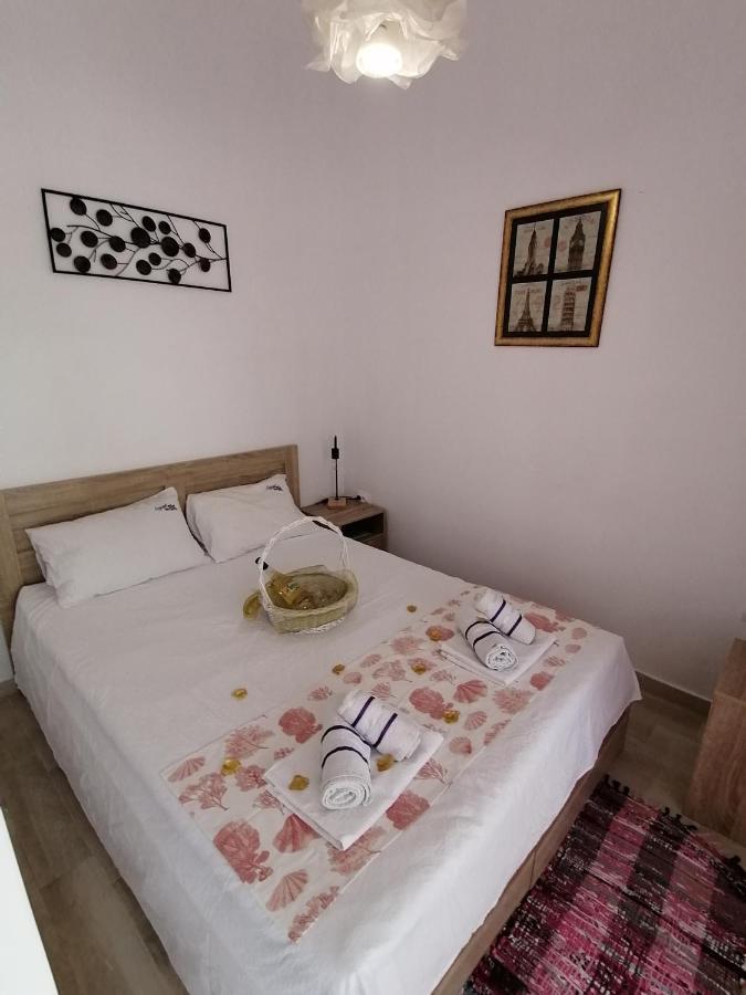 Crystal Blue Apartments Nea Kallikrateia 外观 照片