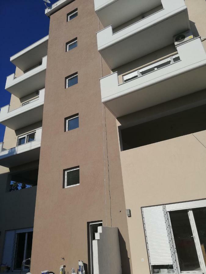 Crystal Blue Apartments Nea Kallikrateia 外观 照片